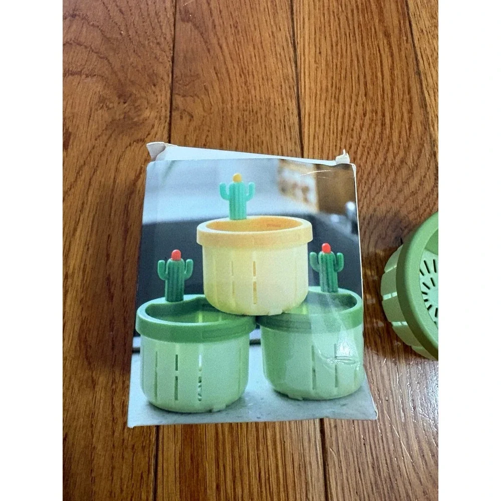 Amazon cactus kitchen